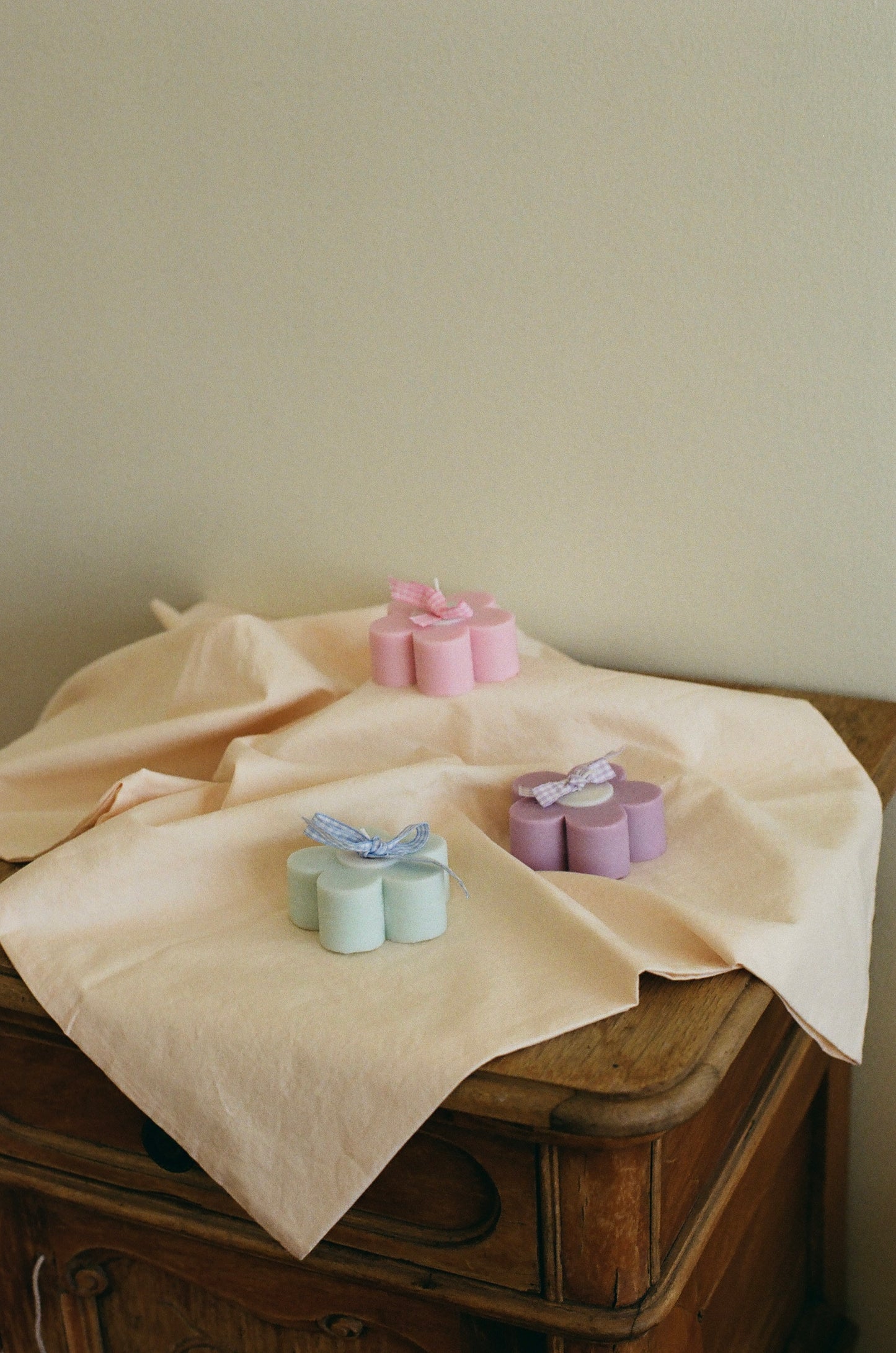 Retro Flower Candle